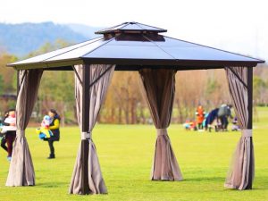 Tonnelle 3 x 3 m à toit rigide en polycarbonate (double toit) avec côtés