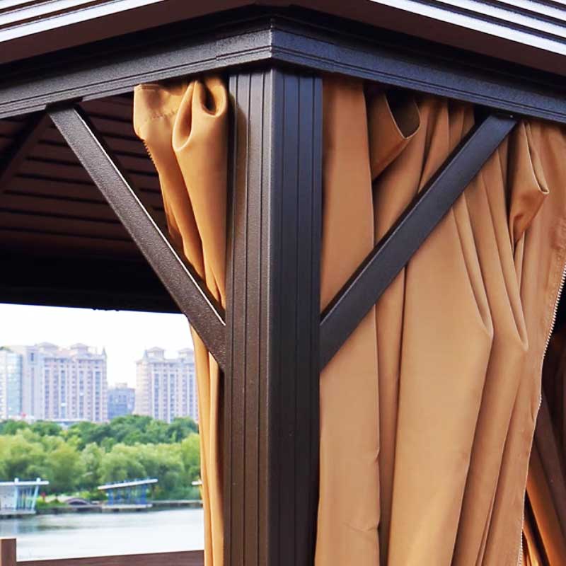 Entretoises triangulaires pour une stabilité renforcée