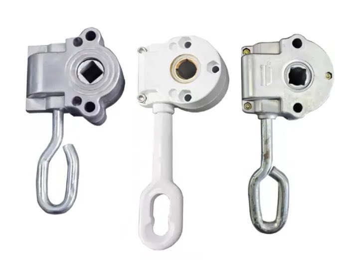 Examples of manual retractable awning gearboxes and crank connections